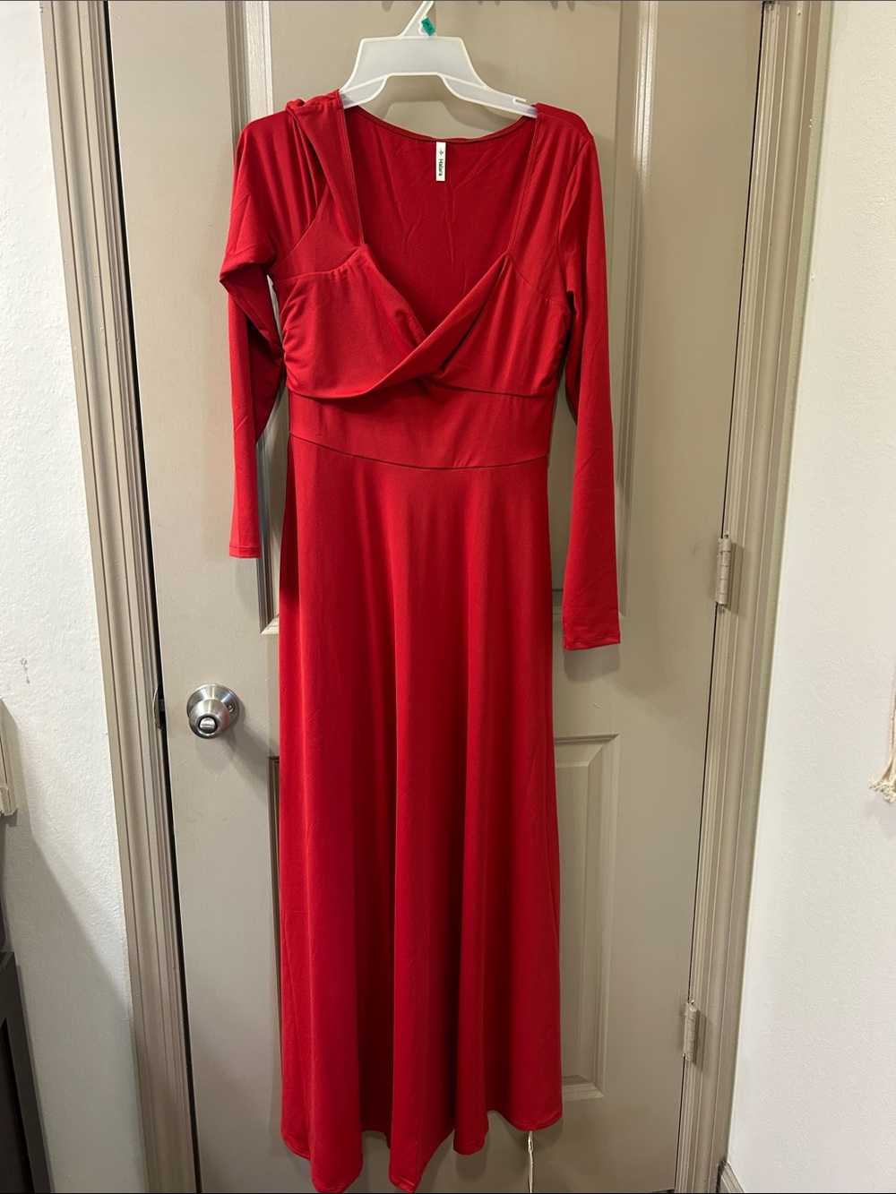 HALARA Red Long-Sleeve Sweet Heart Neck Maxi Dress